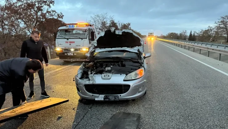 Sandıklı’da Trafik Kazası: 2 Yaralı